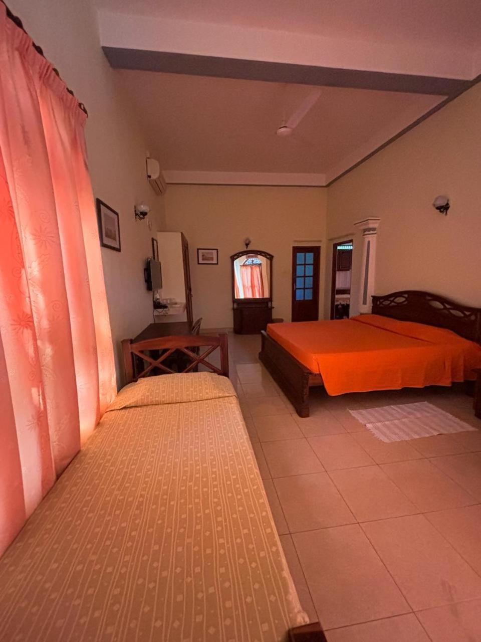 Village Inn Resort Negombo Oda fotoğraf